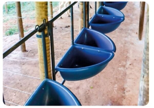 Cocho De Canto De Baia 25 Litros - Imagem 2